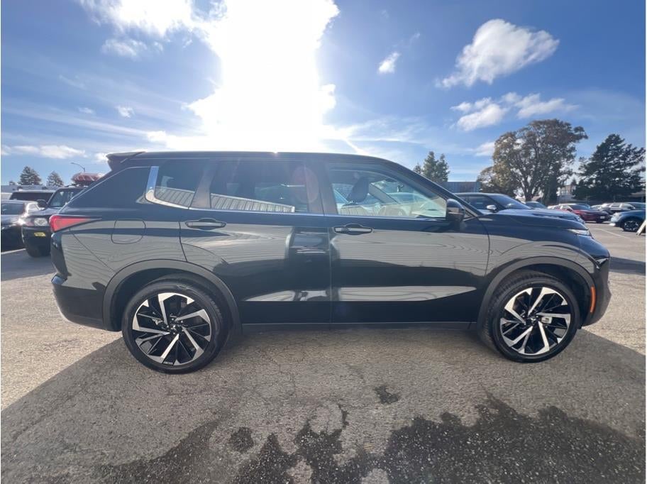 2022 Mitsubishi Outlander SE Sport Utility 4D