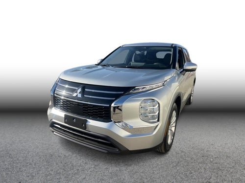 2026 Mitsubishi Outlander ES