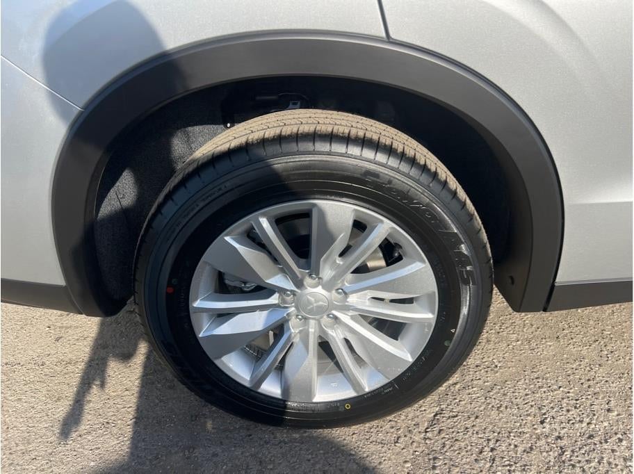 2026 Mitsubishi Outlander ES