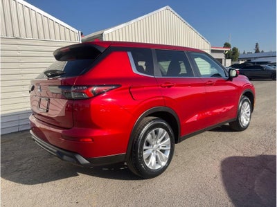 2026 Mitsubishi Outlander ES