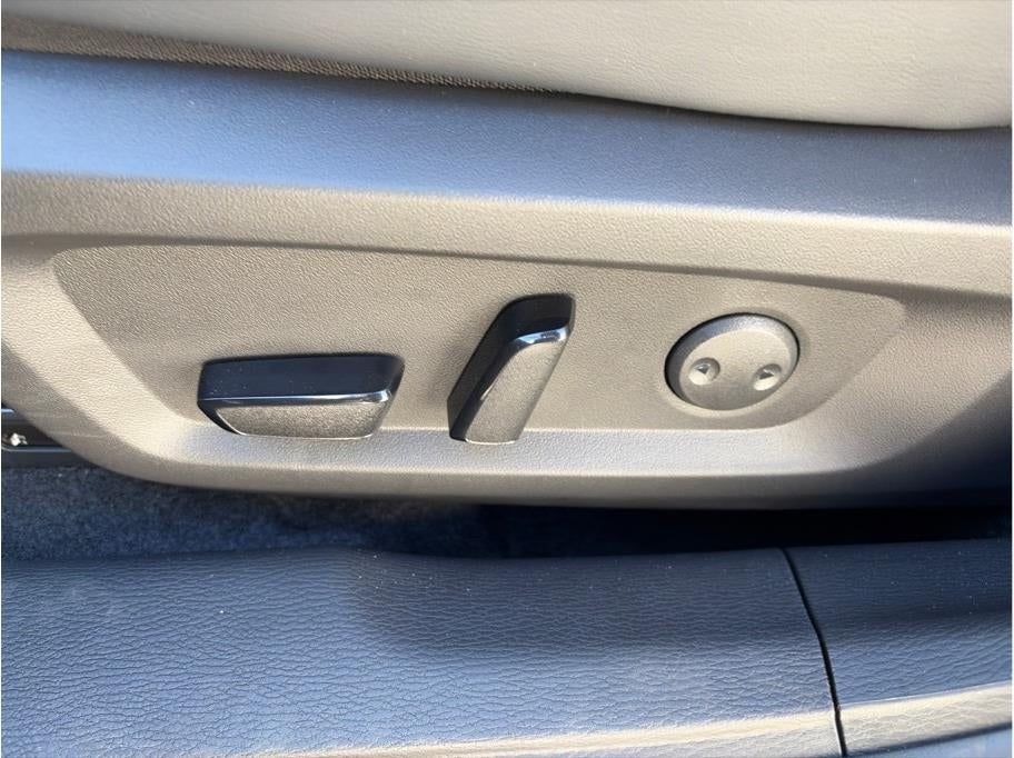 2025 Mitsubishi Outlander SE Sport Utility 4D