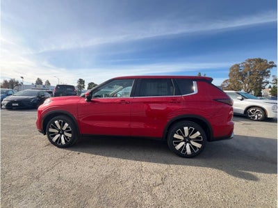 2026 Mitsubishi Outlander SE