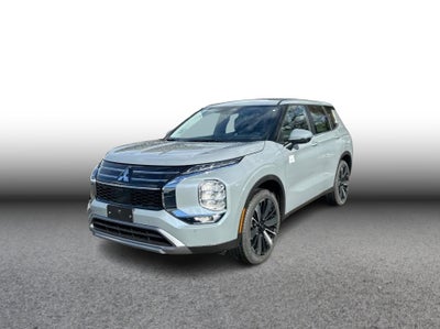 2026 Mitsubishi Outlander LE Sport Utility 4D