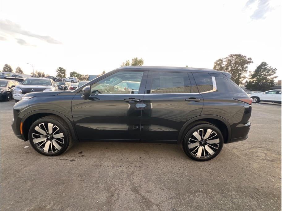 2025 Mitsubishi Outlander SEL