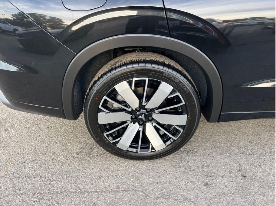 2025 Mitsubishi Outlander SEL