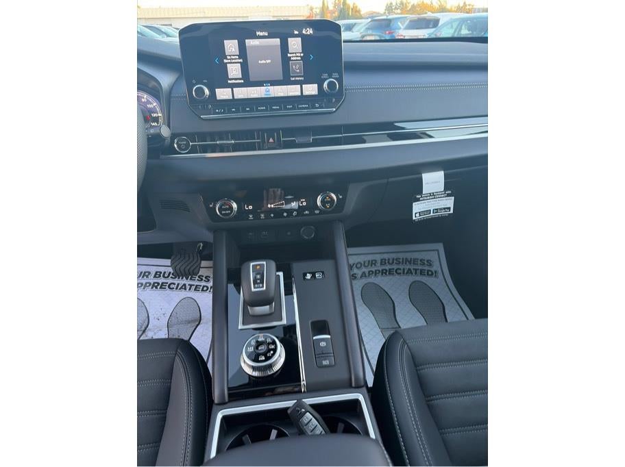 2025 Mitsubishi Outlander PHEV SE Tech Package