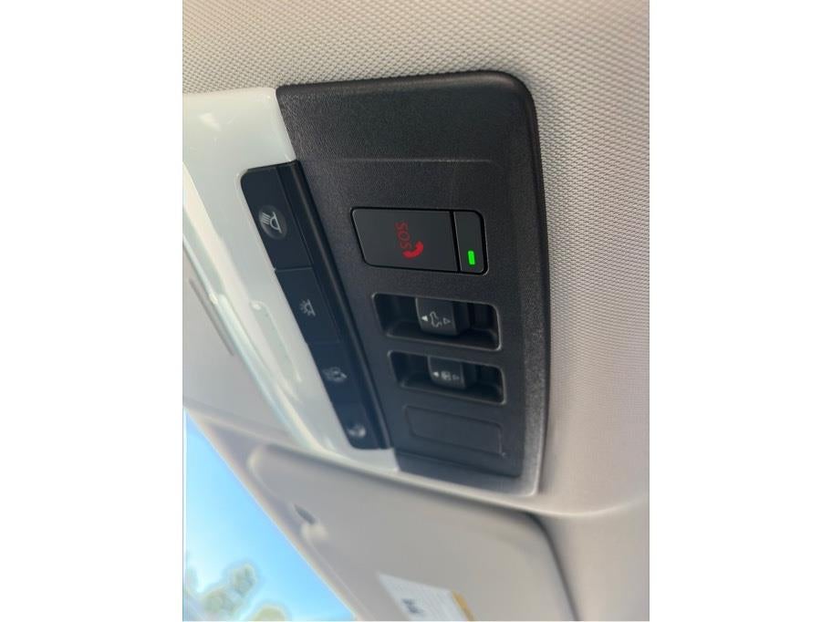 2025 Mitsubishi Outlander PHEV SE Tech Package