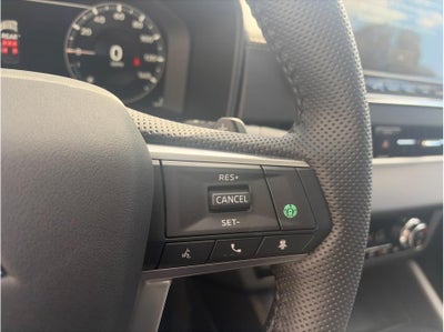 2025 Mitsubishi Outlander PHEV SE