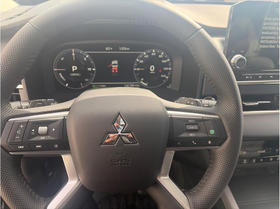 2025 Mitsubishi Outlander PHEV SE