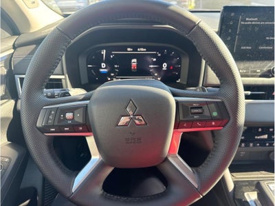 2026 Mitsubishi Outlander PHEV SE