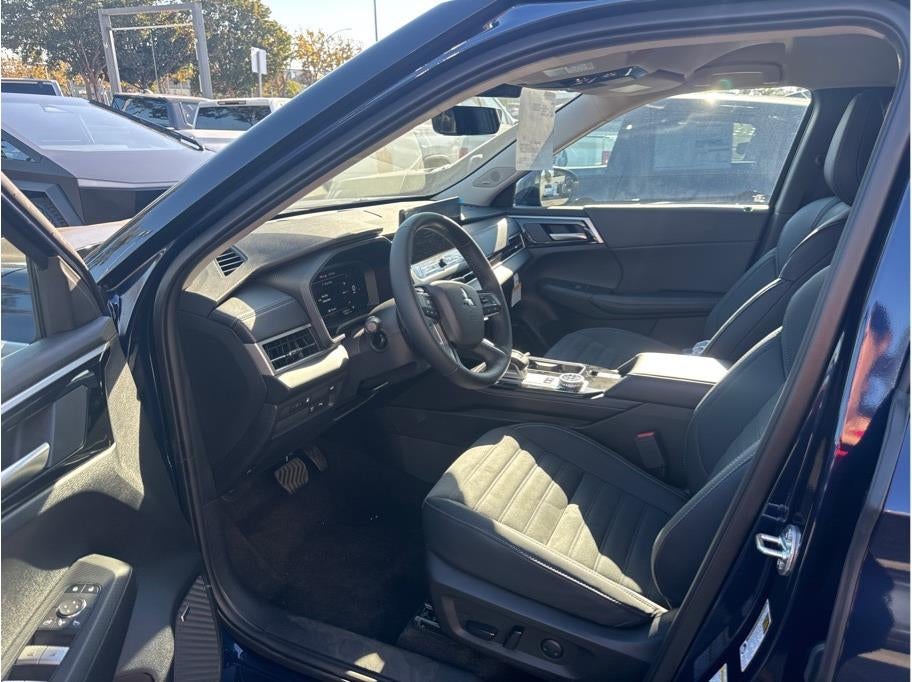 2026 Mitsubishi Outlander PHEV SE