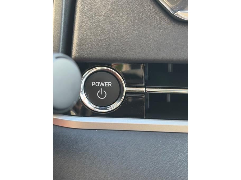 2025 Mitsubishi Outlander PHEV SE