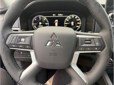 2025 Mitsubishi Outlander PHEV SE
