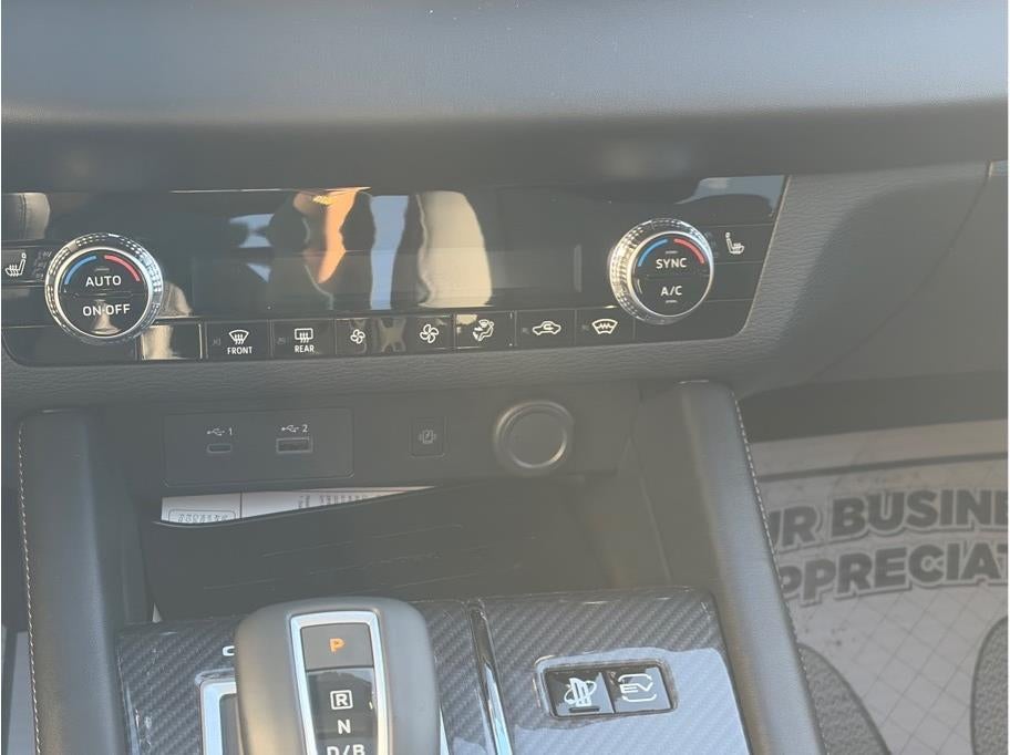 2025 Mitsubishi Outlander PHEV SE Tech Package