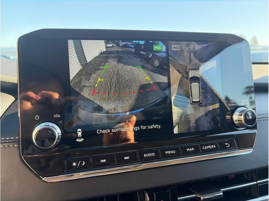 2025 Mitsubishi Outlander PHEV SE Tech Package