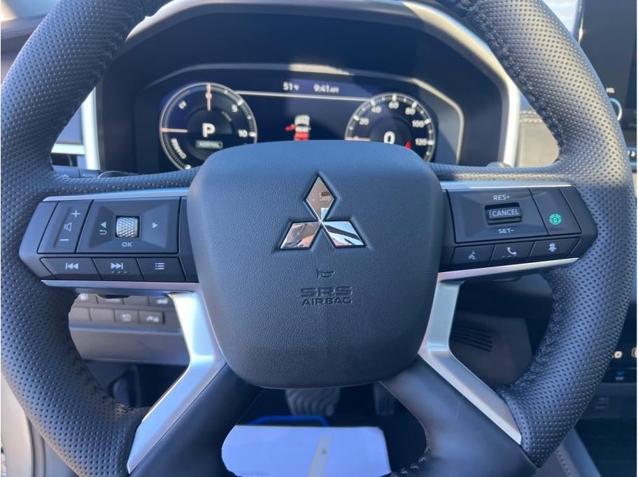 2025 Mitsubishi Outlander PHEV SEL
