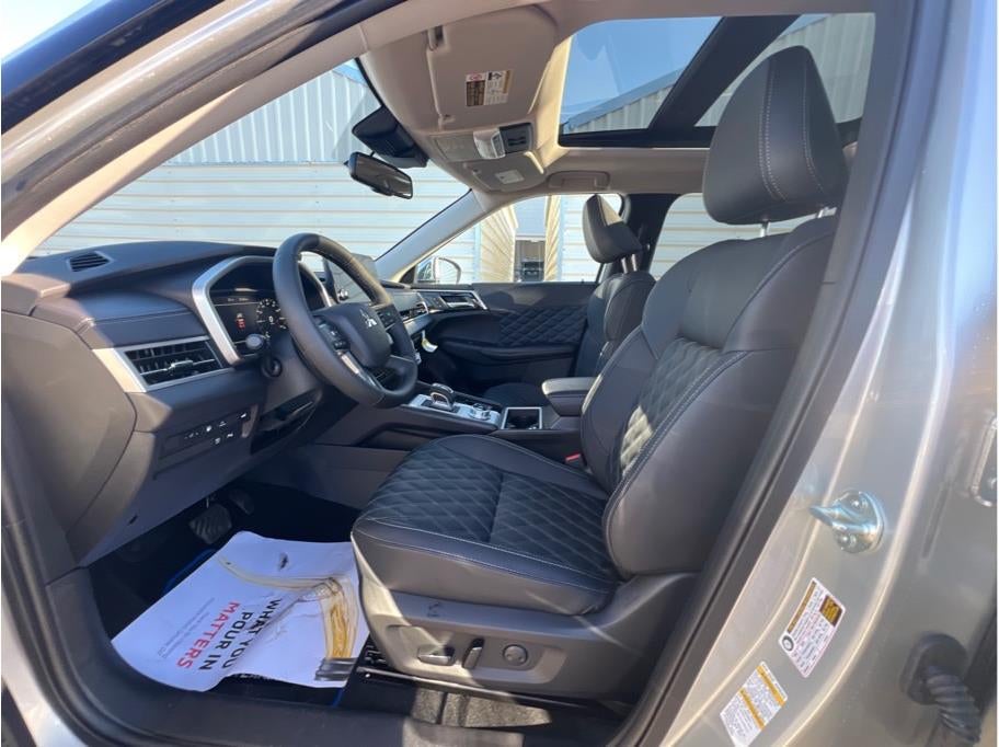 2025 Mitsubishi Outlander PHEV SEL