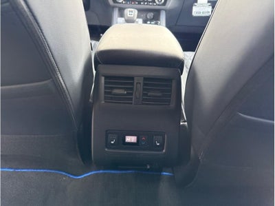 2025 Mitsubishi Outlander PHEV SEL