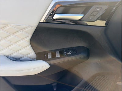 2025 Mitsubishi Outlander PHEV SEL