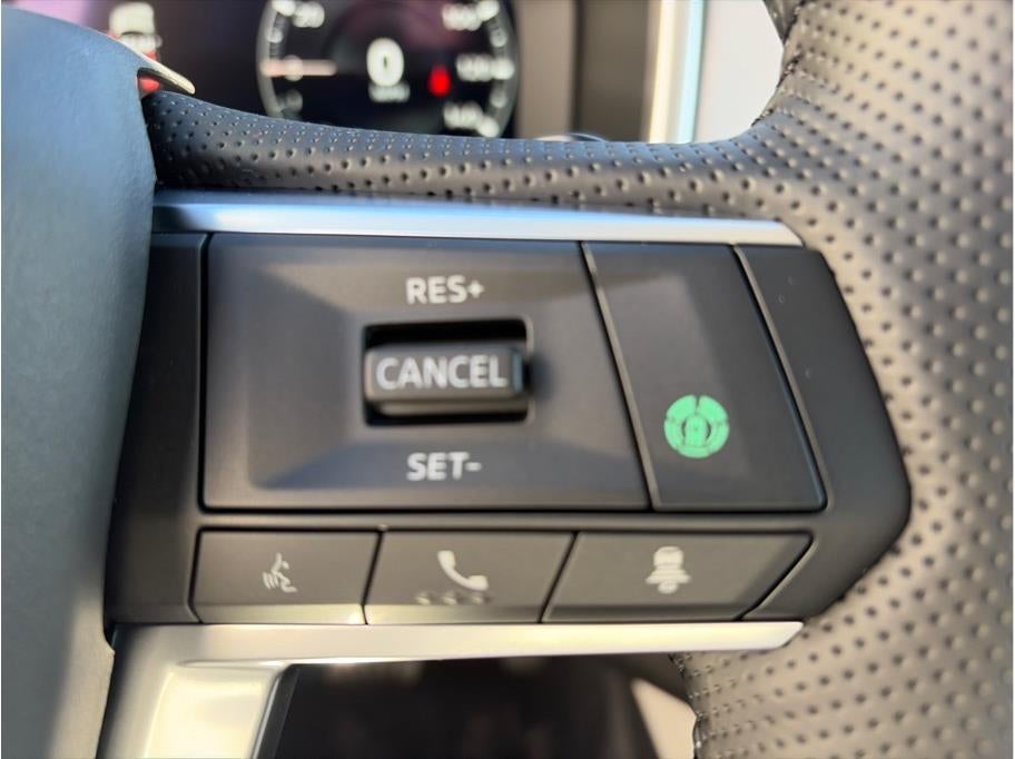 2025 Mitsubishi Outlander PHEV SEL