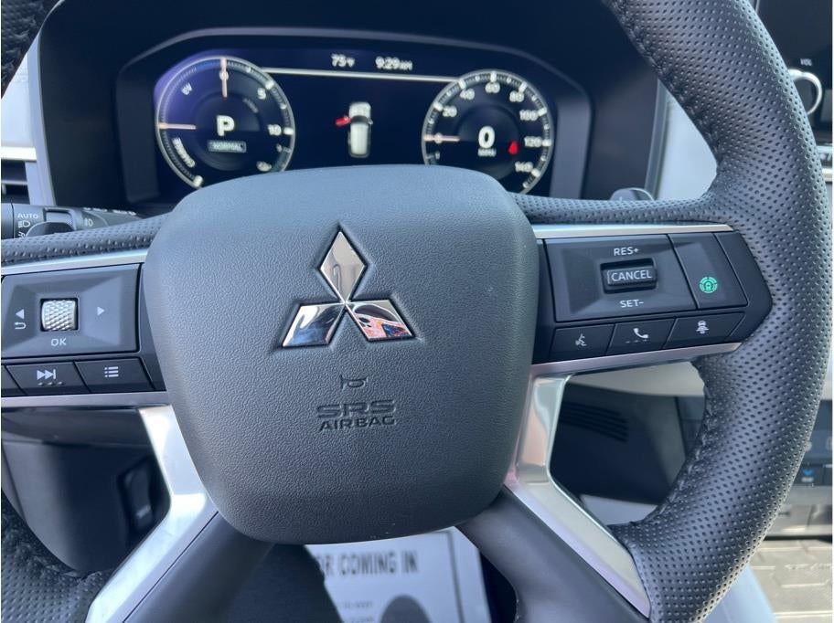 2025 Mitsubishi Outlander PHEV SEL