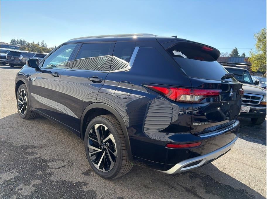 2025 Mitsubishi Outlander PHEV SEL