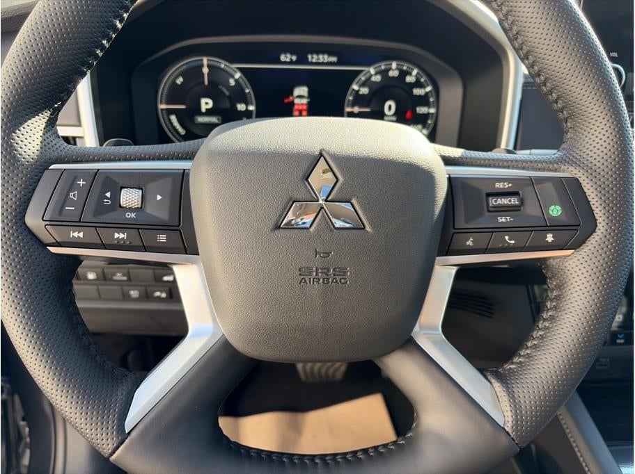 2025 Mitsubishi Outlander PHEV SEL