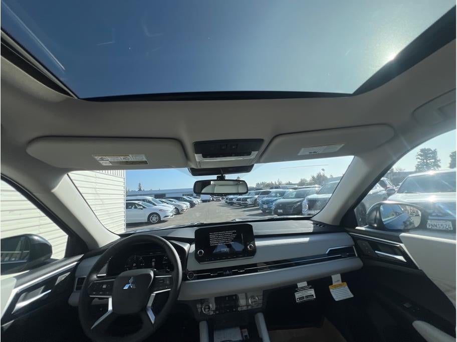 2025 Mitsubishi Outlander PHEV SEL