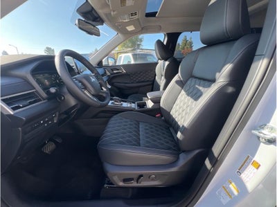 2025 Mitsubishi Outlander PHEV SEL