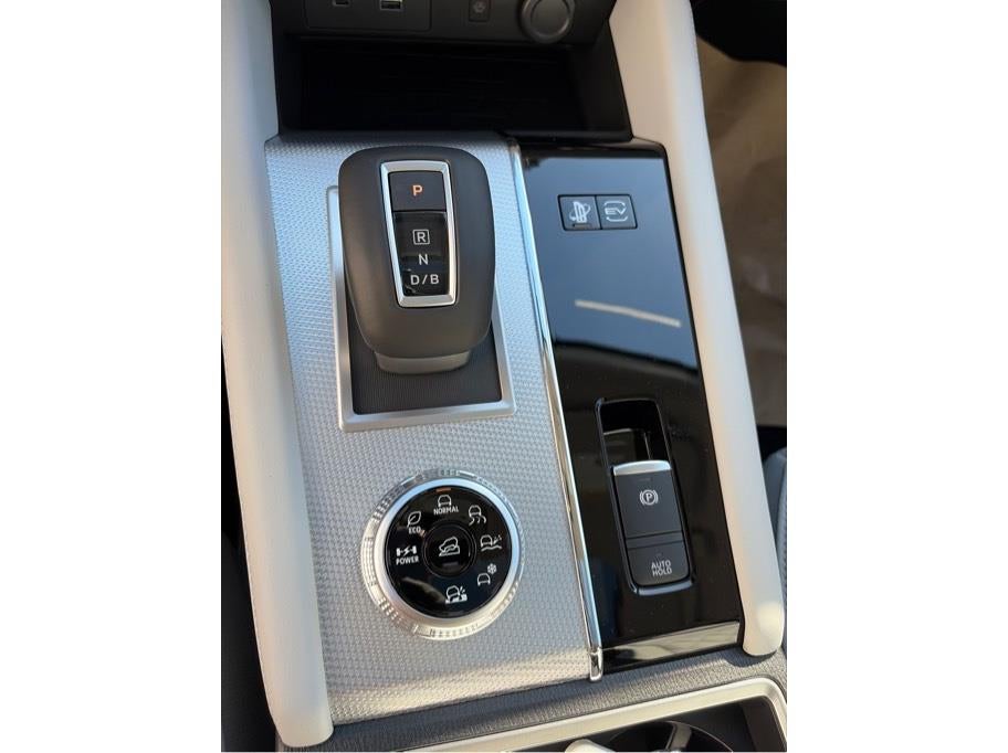 2025 Mitsubishi Outlander PHEV SEL