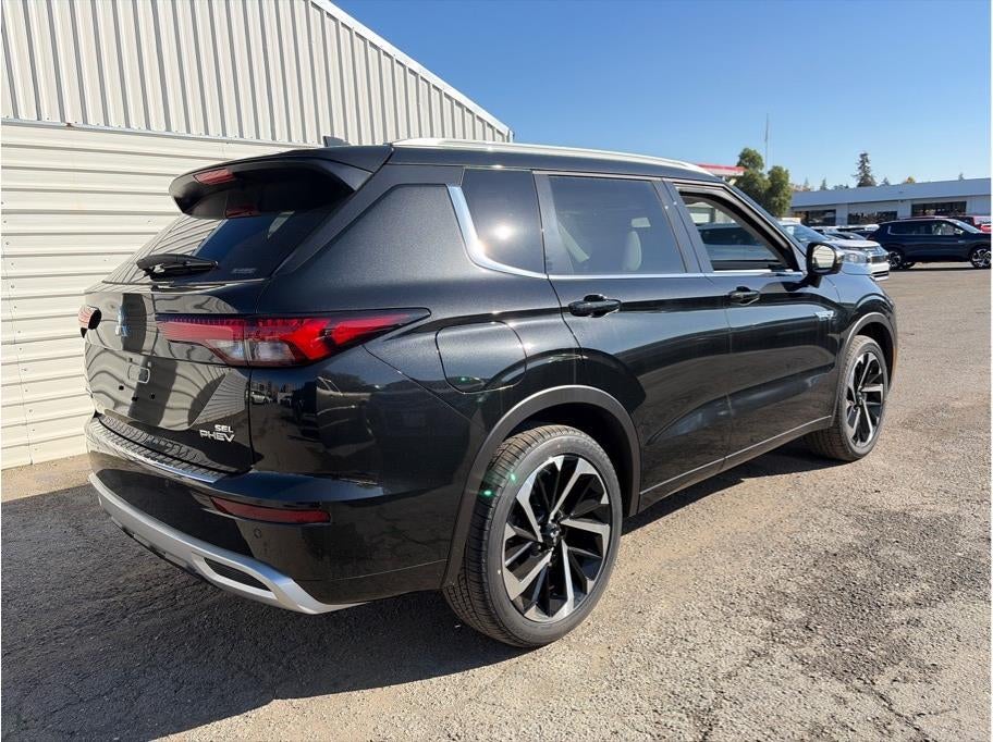 2025 Mitsubishi Outlander PHEV SEL