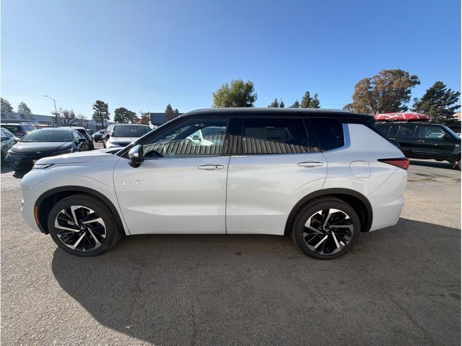 2025 Mitsubishi Outlander PHEV SEL Premium Package