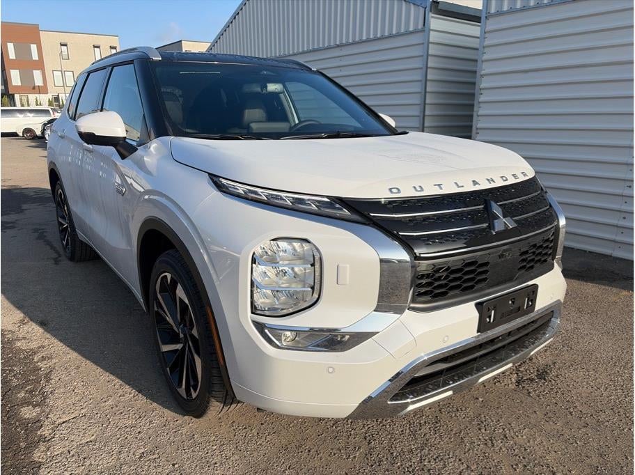 2025 Mitsubishi Outlander PHEV SEL Premium Package