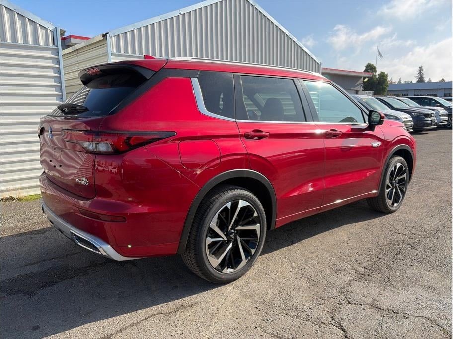 2025 Mitsubishi Outlander PHEV SEL