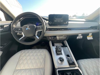 2025 Mitsubishi Outlander PHEV SEL