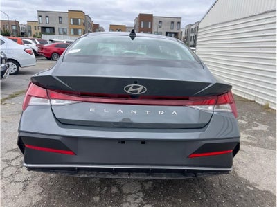 2026 Hyundai Elantra SE Sedan 4D