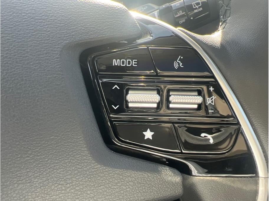 2024 Kia Niro SX Wagon 4D