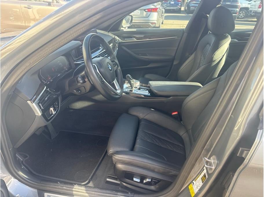 2023 BMW 5 Series 530i Sedan 4D