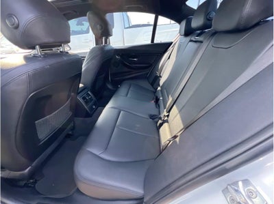 2018 BMW 3 Series 330e iPerformance Sedan 4D