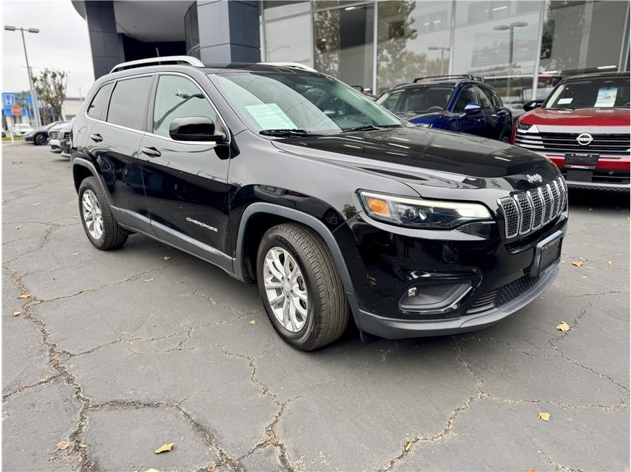 2019 Jeep Cherokee Latitude Sport Utility 4D