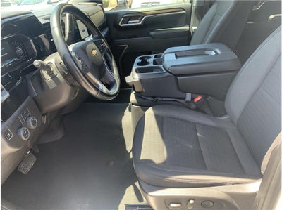 2025 Chevrolet Silverado 1500 Crew Cab LT Pickup 4D 5 3/4 ft