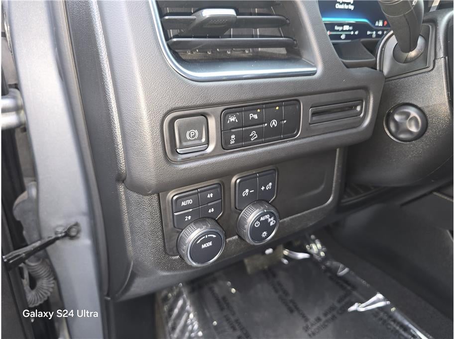 2023 Chevrolet Suburban Premier Sport Utility 4D