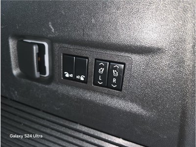 2023 Chevrolet Suburban Premier Sport Utility 4D