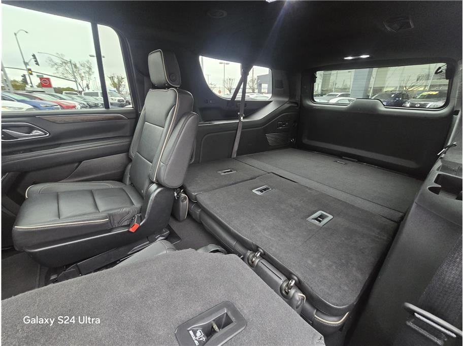 2023 Chevrolet Suburban Premier Sport Utility 4D