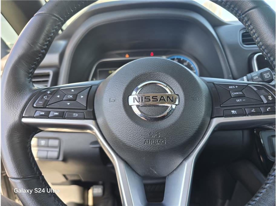 2018 Nissan LEAF SV Hatchback 4D