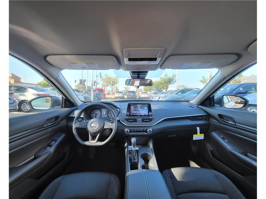 2025 Nissan Altima 2.5 S Sedan 4D