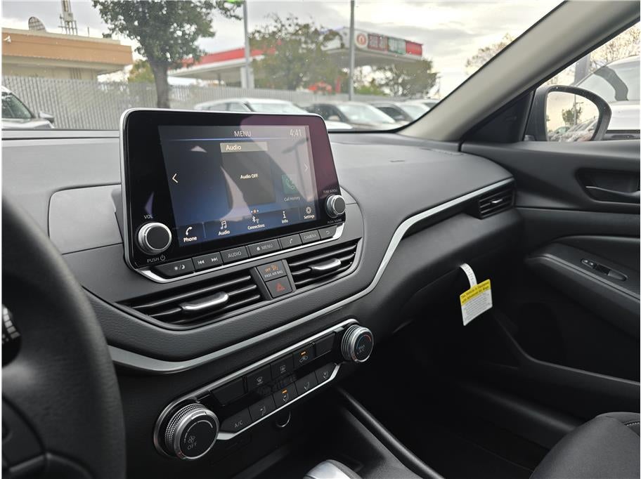 2025 Nissan Altima 2.5 S Sedan 4D