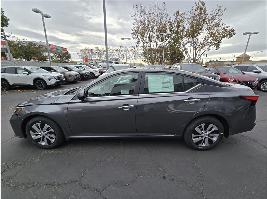 2025 Nissan Altima 2.5 S Sedan 4D