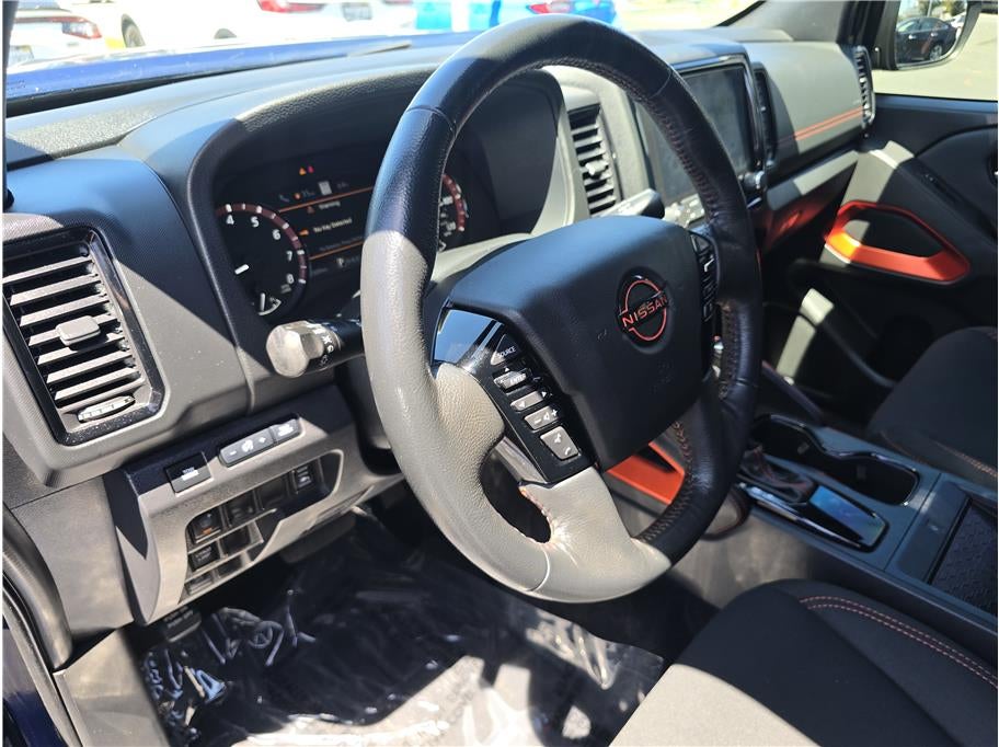 2022 Nissan Frontier Crew Cab PRO-X Pickup 4D 5 ft