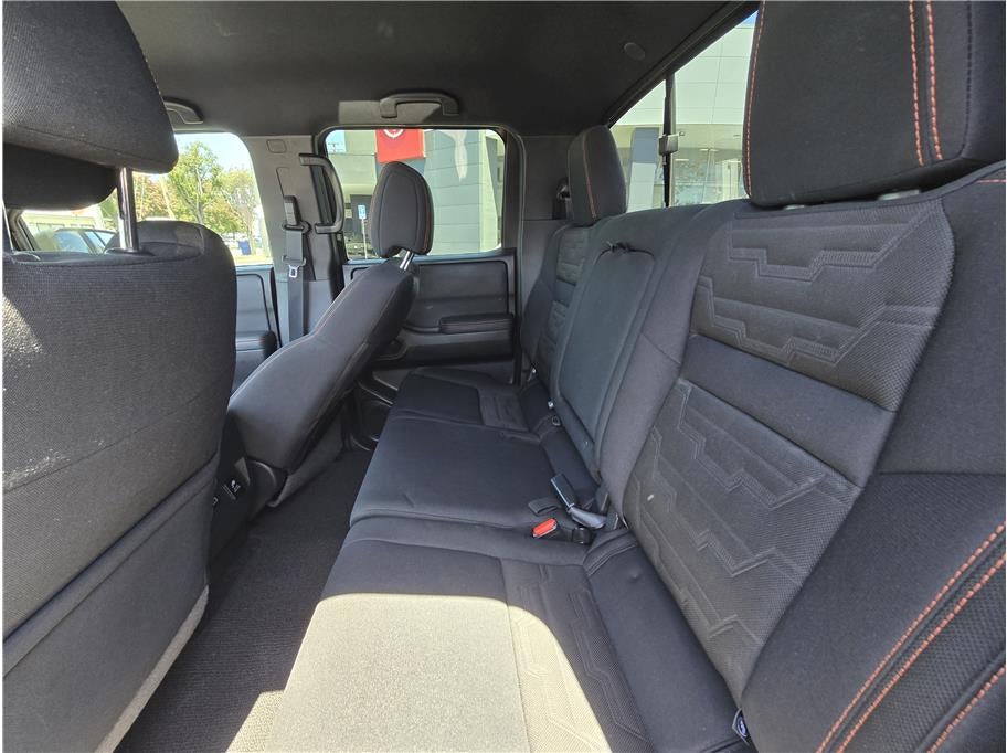 2022 Nissan Frontier Crew Cab PRO-X Pickup 4D 5 ft